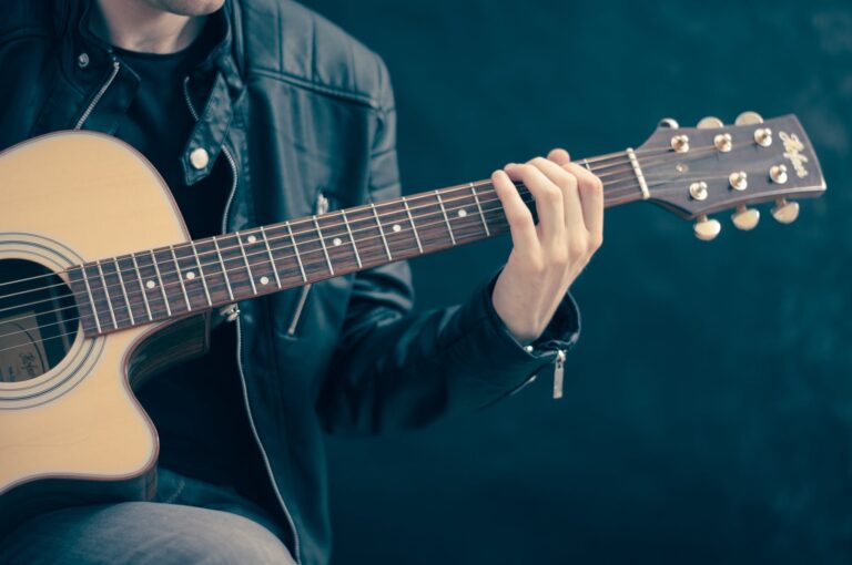 Copyright, per la Siae liberalizzare senza regole danneggia gli autori