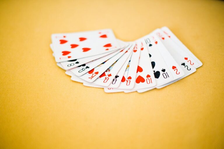 Di lotta e di governo: il centrodestra gioca a poker