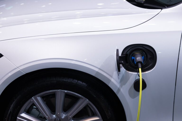 Le auto elettriche? Non servono a nulla senza nucleare