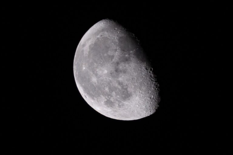 Resocónto – Dalla luna è tutto