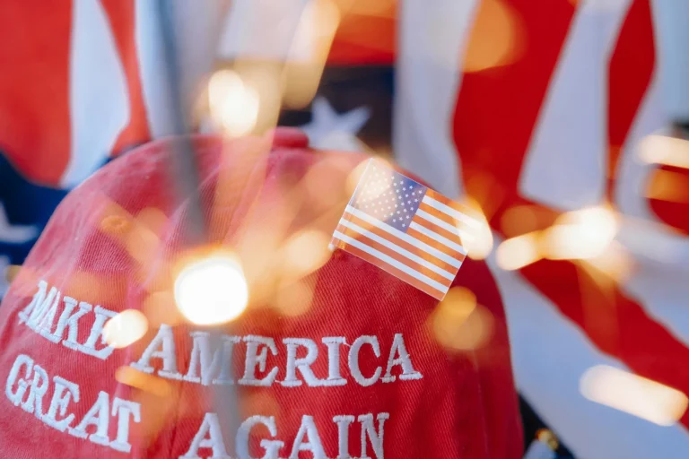 Trump tra ‘tech bros’ e attivisti Maga: il nodo dei visti