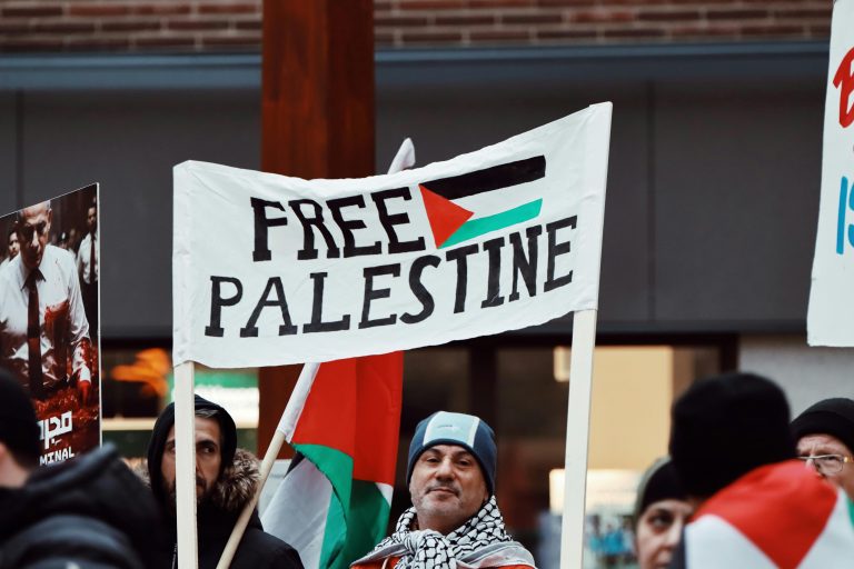 Due popoli, due Stati, tre cortei: il centrosinistra per Gaza