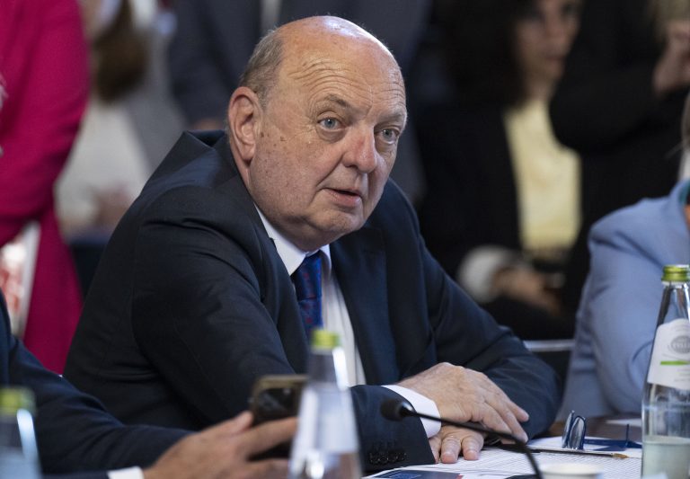 Il Mase sta “chiudendo” il provvedimento sull’occupazione virtuale della rete