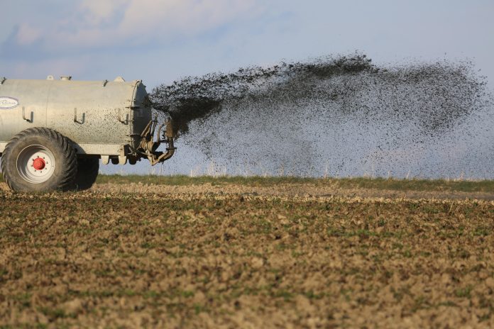 agricoltura pesticidi fertilizzanti