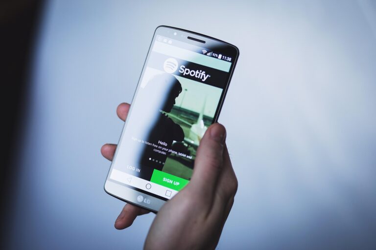 IA, gli sviluppatori di Spotify “non scrivono una riga da dicembre”
