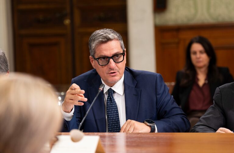 Per Barachini, chi distribuisce informazione è responsabile come chi la produce